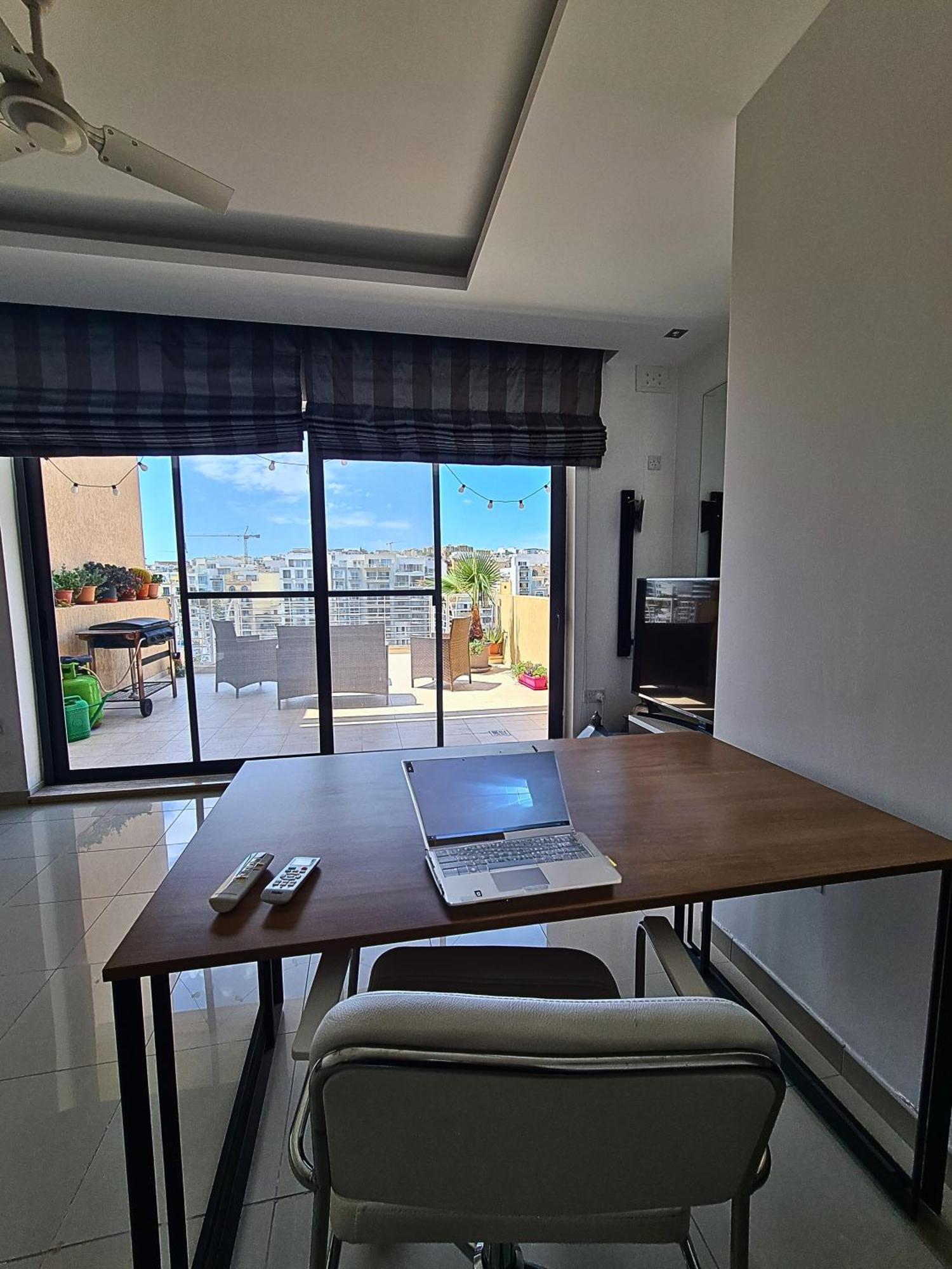 2 Bedroom Seafront Duplex Penthouse In The Heart Of Spinola Bay San Julián Exterior foto